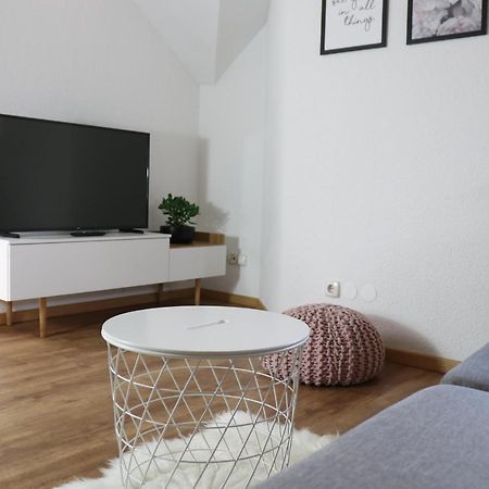 Lusht'N Apartma Apartment Zirovnica ภายนอก รูปภาพ